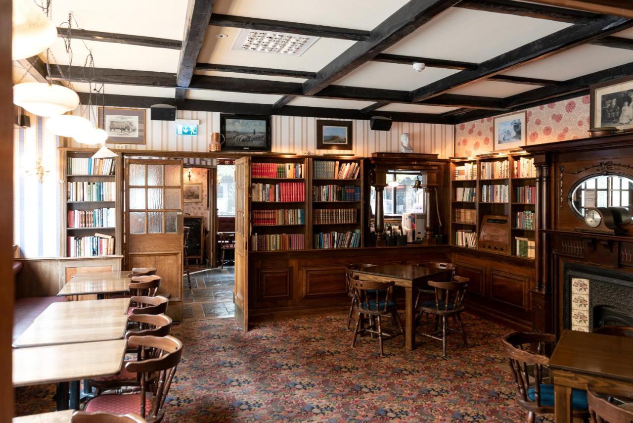 Hotel Bishops Arms Koeping Экстерьер фото