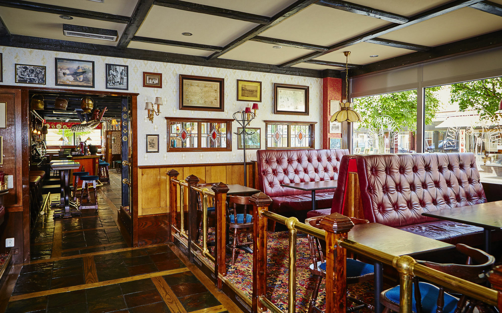 Hotel Bishops Arms Koeping Экстерьер фото